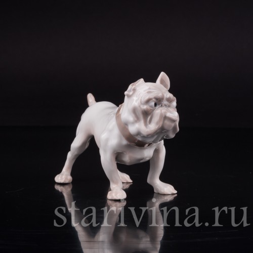 Фигурка собаки из фарфора Английский бульдог, "Забияка", Bing & Grondahl, Дания, 1950 гг.