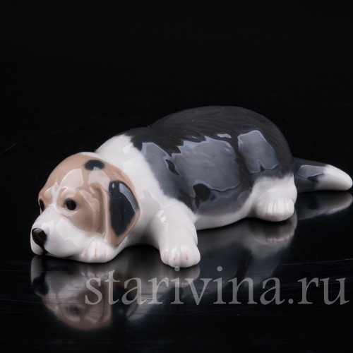 Лежащий щенок бигля, Royal Copenhagen, Дания