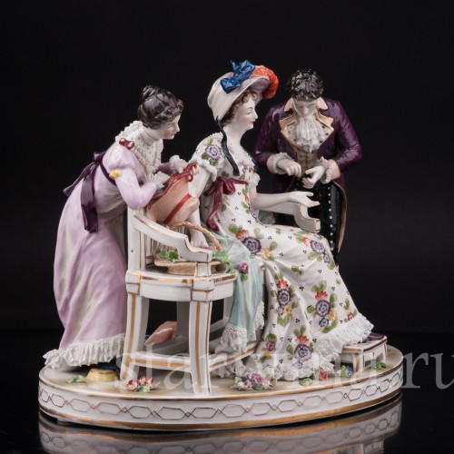 Фарфоровая композиция Сценка у скамейки, кружевная, Volkstedt, Германия, до 1935 г.