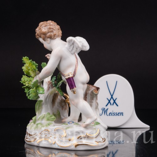 Фарфоровая статуэтка Купидон, слушающий биение сердец, Meissen, Германия, перв. пол. 20 в.