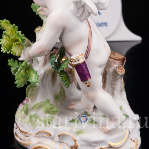 Фарфоровая статуэтка Купидон, слушающий биение сердец, Meissen, Германия, перв. пол. 20 в.