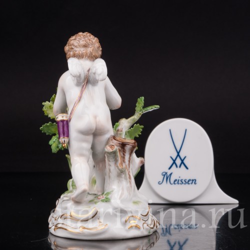 Фарфоровая статуэтка Купидон, слушающий биение сердец, Meissen, Германия, перв. пол. 20 в.