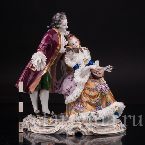 Фарфоровая статуэтка Романтический дуэт, кружевная, Volkstedt, Германия, вт. пол. 20 в.