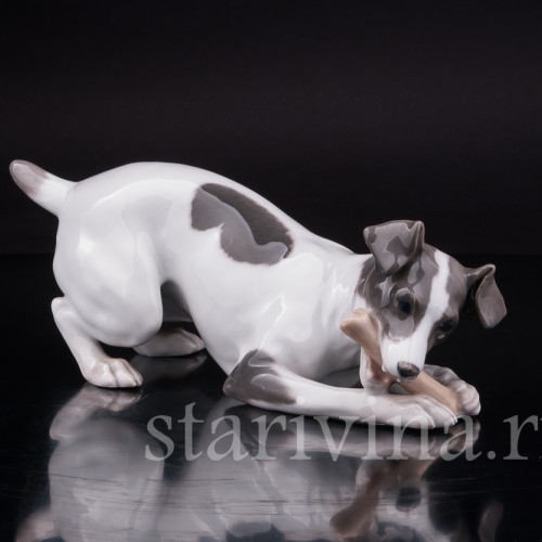 Статуэтка собаки из фарфора Собака с костью, Royal Copenhagen, Дания, до 1923 г.