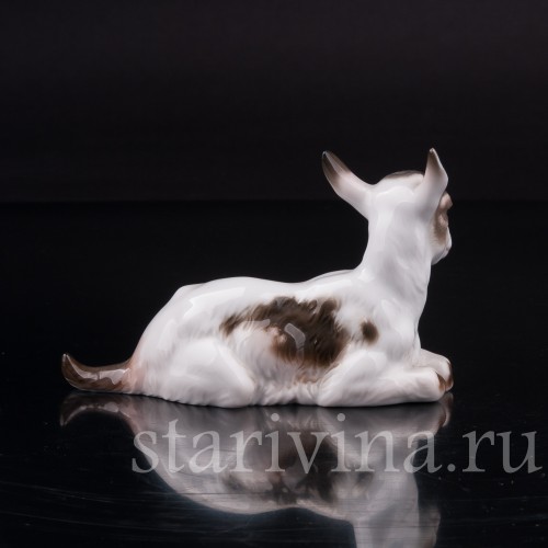 Фигурка из фарфора Лежащий козлёнок, Rosenthal, Германия, 1936 год.