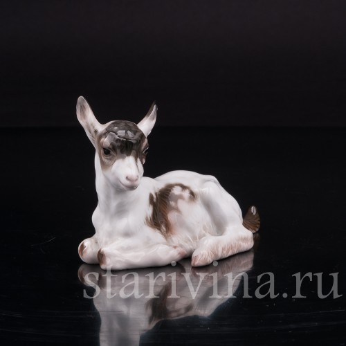 Фигурка из фарфора Лежащий козлёнок, Rosenthal, Германия, 1936 год.