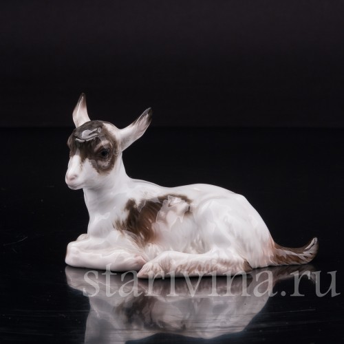 Фигурка из фарфора Лежащий козлёнок, Rosenthal, Германия, 1936 год.