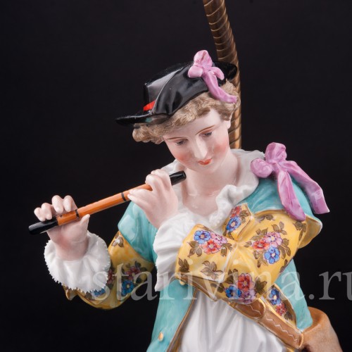 Пасторальная пара - антикварные лапы, украшенные статуэтками, Sitzendorf, Германия, 19 в.