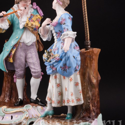 Пасторальная пара - антикварные лапы, украшенные статуэтками, Sitzendorf, Германия, 19 в.