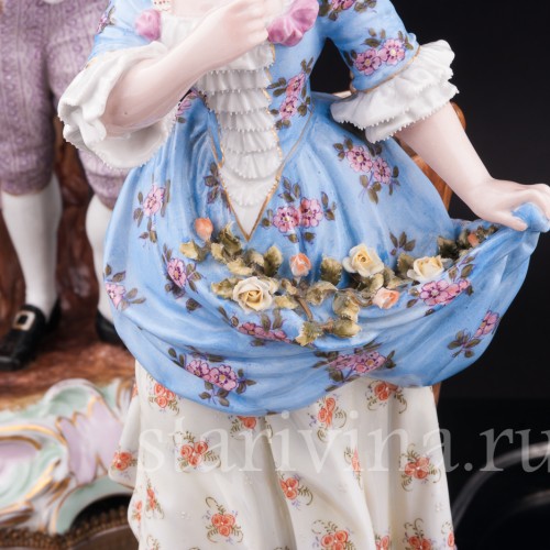 Пасторальная пара - антикварные лапы, украшенные статуэтками, Sitzendorf, Германия, 19 в.