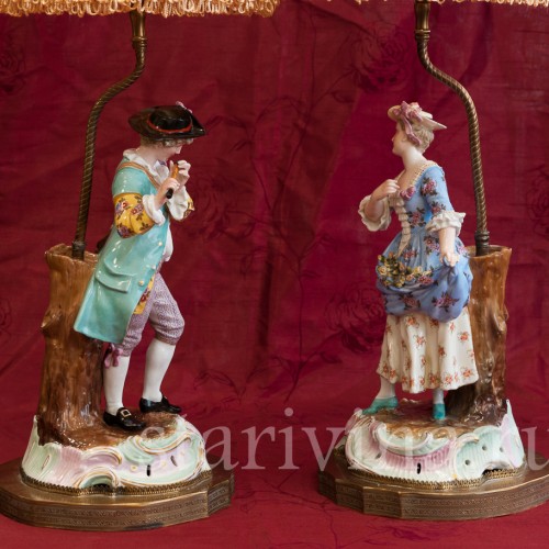 Пасторальная пара - антикварные лапы, украшенные статуэтками, Sitzendorf, Германия, 19 в.