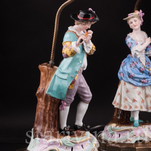 Пасторальная пара - антикварные лапы, украшенные статуэтками, Sitzendorf, Германия, 19 в.