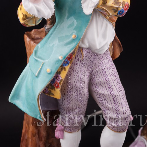 Пасторальная пара - антикварные лапы, украшенные статуэтками, Sitzendorf, Германия, 19 в.