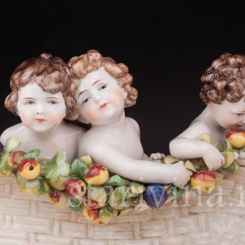 Декоративная фарфоровая Фруктовница с путти, Muller & Co, Германия, пер. пол. 20 в.