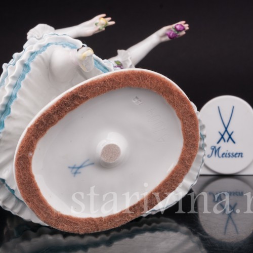 Фарфоровая статуэтка танцовщицы Киарина из балета Карнавал, Meissen, Германия, нач. 20 в.