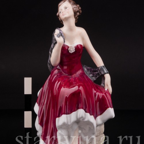 Статуэтка девушки из фарфора Лаура, Англия, вт пол. 20 века.