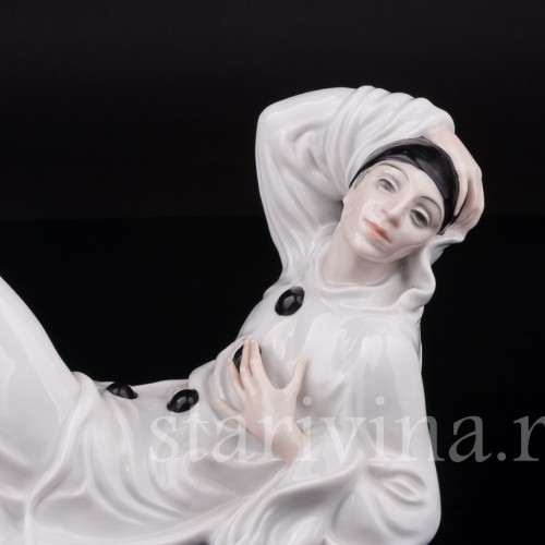 Фарфоровая статуэтка Лежащий Пьеро, Rosenthal, Германия, 1923 г.