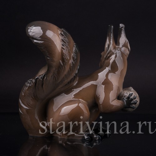 Фигурка из фарфора Белка, Rosenthal, Германия, 1946 год.