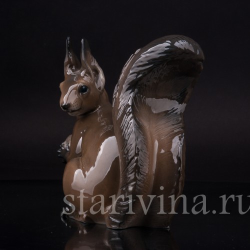 Фигурка из фарфора Белка, Rosenthal, Германия, 1946 год.