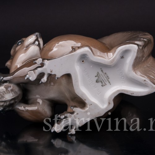 Фигурка из фарфора Белка, Rosenthal, Германия, 1946 год.