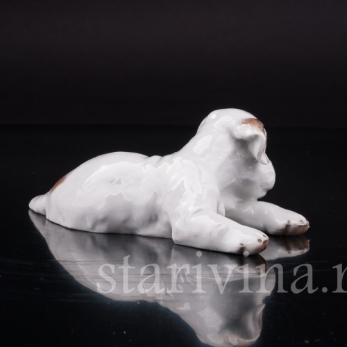 Статуэтка собаки из фарфора Лежащий щенок, Rosenthal, Германия, 1943 год.