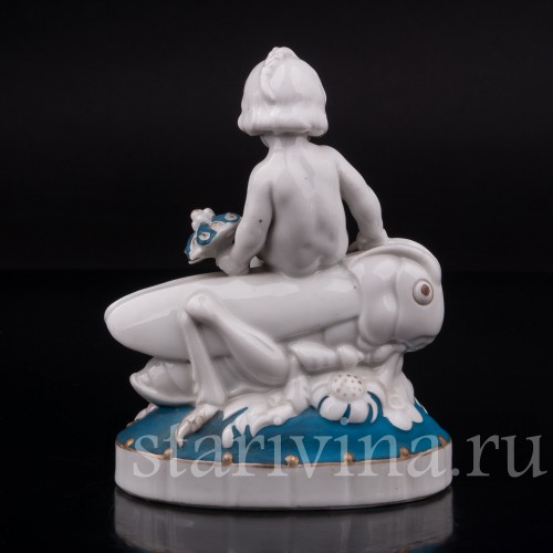 Фарфоровая статуэтка Малыш на кузнечике, Hertwig & Co, Германия, 1920-30 гг.