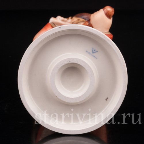 Фигурка мальчика из фарфора Маленький скрипач, Goebel, Германия, 1950-72 гг.