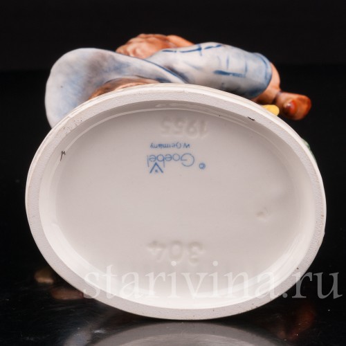 Фигурка из фарфора мальчика Маленький художник, Goebel, Германия, 1955 г.