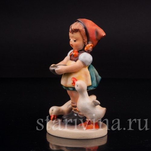 Фарфоровая статуэтка Девочка с гусями, Goebel, Германия, 1972-79 гг.