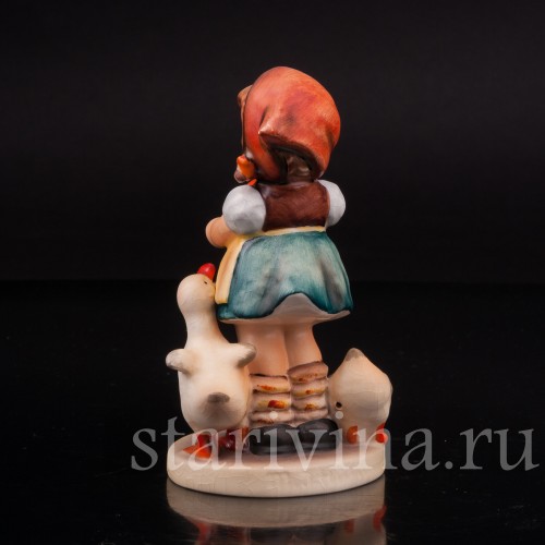 Фарфоровая статуэтка Девочка с гусями, Goebel, Германия, 1972-79 гг.