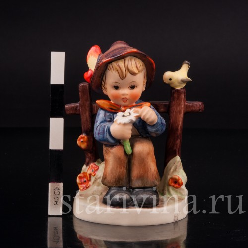 Фигурка малтчика из фарфора Гадание, Goebel, Германия, 1950-72 гг.