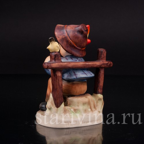 Фигурка малтчика из фарфора Гадание, Goebel, Германия, 1950-72 гг.