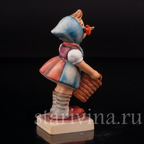 Фигурка из фарфора Девочка с корзинкой, Goebel, Германия, 1972-79 гг.