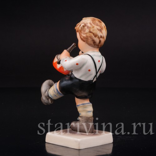 Фарфоровая фигурка Юный барабанщик, Goebel, Германия.
