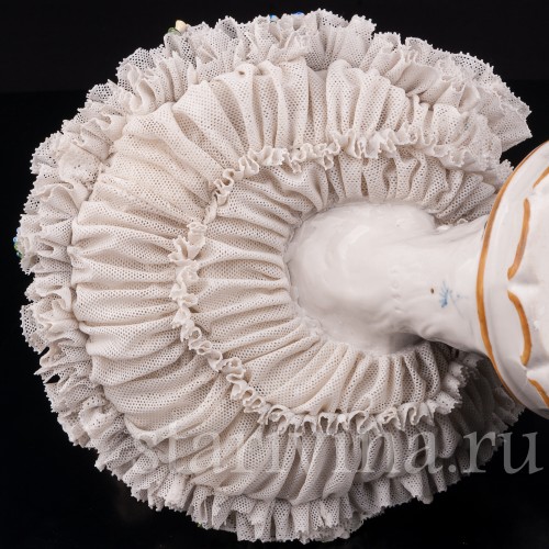 Фарфоровая статуэтка Танцовщица, кружевная, Ackermann & Fritze, Германия, пер. пол. 20 в.