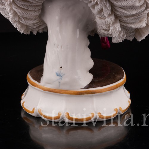 Фарфоровая статуэтка Танцовщица, кружевная, Ackermann & Fritze, Германия, пер. пол. 20 в.