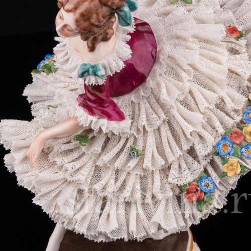 Фарфоровая статуэтка Танцовщица, кружевная, Ackermann & Fritze, Германия, пер. пол. 20 в.