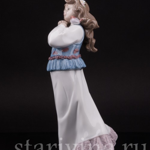 Статуэтка из фарфора Девушка с птичкой, Lladro, Испания, 1997 г.