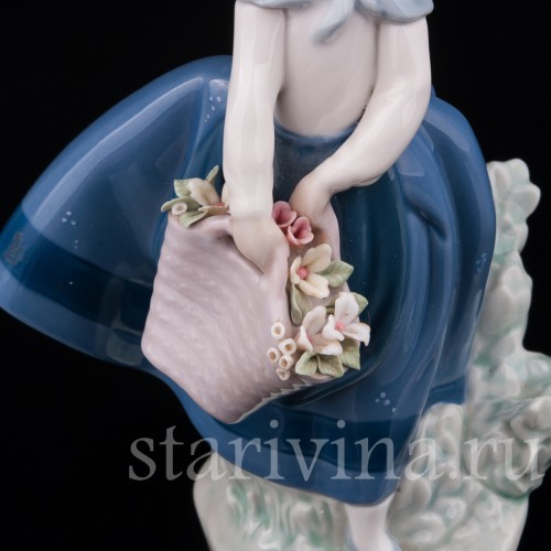 Фарфоровая фигурка Девочка в шляпке, Lladro, Испания, вт. пол. 20 века.