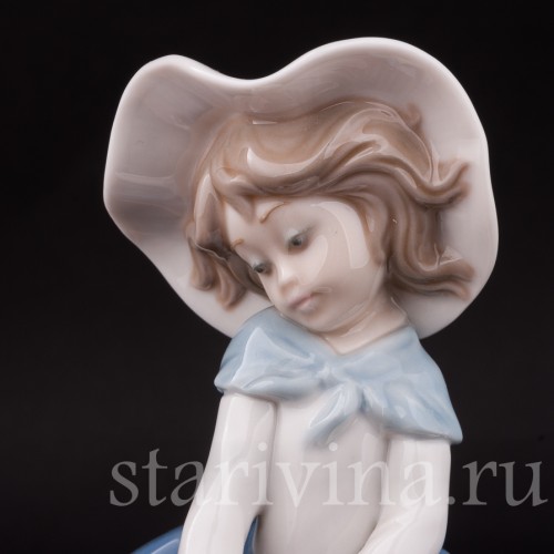 Фарфоровая фигурка Девочка в шляпке, Lladro, Испания, вт. пол. 20 века.