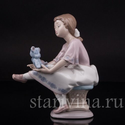 Фигурка из фарфора Девочка с мишкой, Lladro, Испания, 1993 г.
