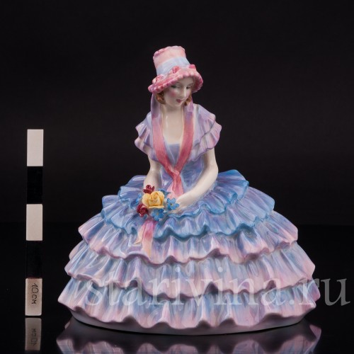 Фигурка из фарфора Хлоя, девушка с цветами, Royal Doulton, Великобритания, 1931-49 гг.