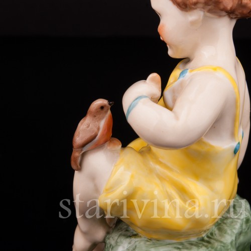 Фарфоровая статуэтка Мальчик с птичкой, Royal Worcester, Великобритания, 1957 год.