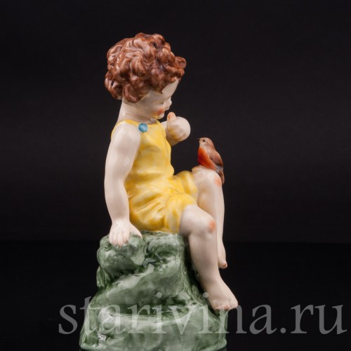 Фарфоровая статуэтка Мальчик с птичкой, Royal Worcester, Великобритания, 1957 год.
