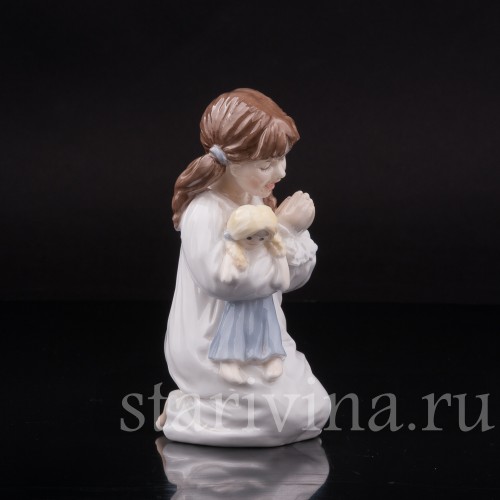 Фигурка девочки из фарфора Вечерняя молитва Кети, Royal Worcester, Великобритания, 1990 г.