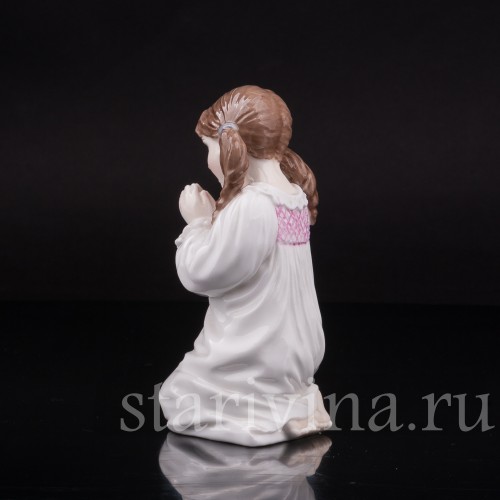 Фигурка девочки из фарфора Вечерняя молитва Кети, Royal Worcester, Великобритания, 1990 г.