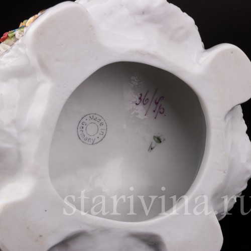 Фарфоровая статуэтка Танцующая девушка, кружевная, Ernst Bohne Sohne, Германия, нач. 20 века.