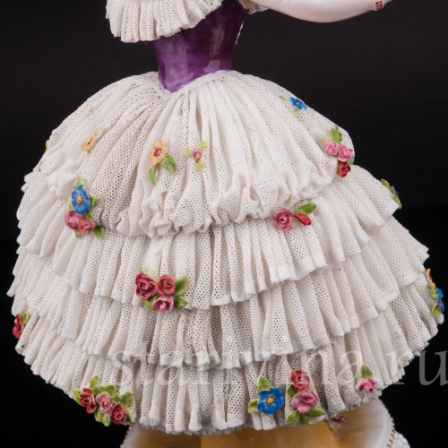 Фарфоровая статуэтка Танцующая девушка, кружевная, Ernst Bohne Sohne, Германия, нач. 20 века.