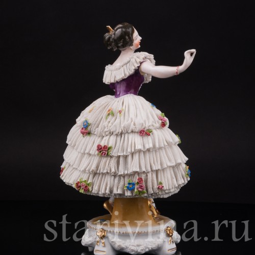 Фарфоровая статуэтка Танцующая девушка, кружевная, Ernst Bohne Sohne, Германия, нач. 20 века.