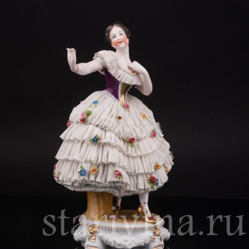Фарфоровая статуэтка Танцующая девушка, кружевная, Ernst Bohne Sohne, Германия, нач. 20 века.